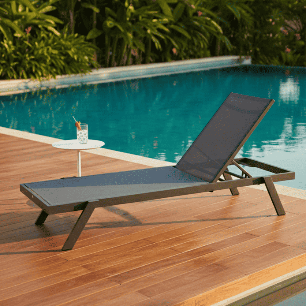 Outdoor Lounge Chair