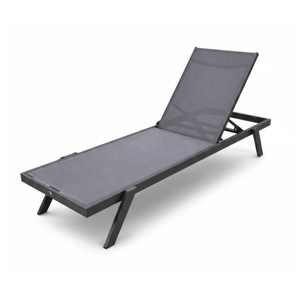 Outdoor Lounge Chair
